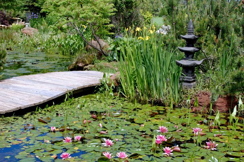 Wooden Garden Bridge Ideas