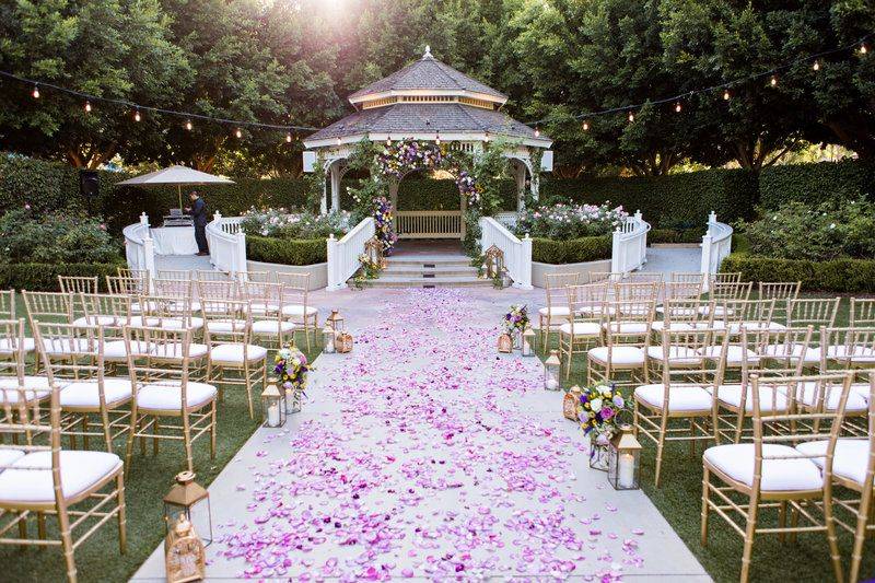 A Gorgeous Spring Garden Wedding In Vancouver Canadian Wedding Venues