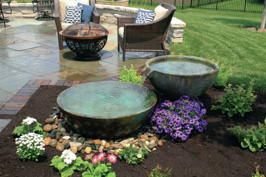 Luxen Home Concrete Threetiered Basin Patio Fountain
