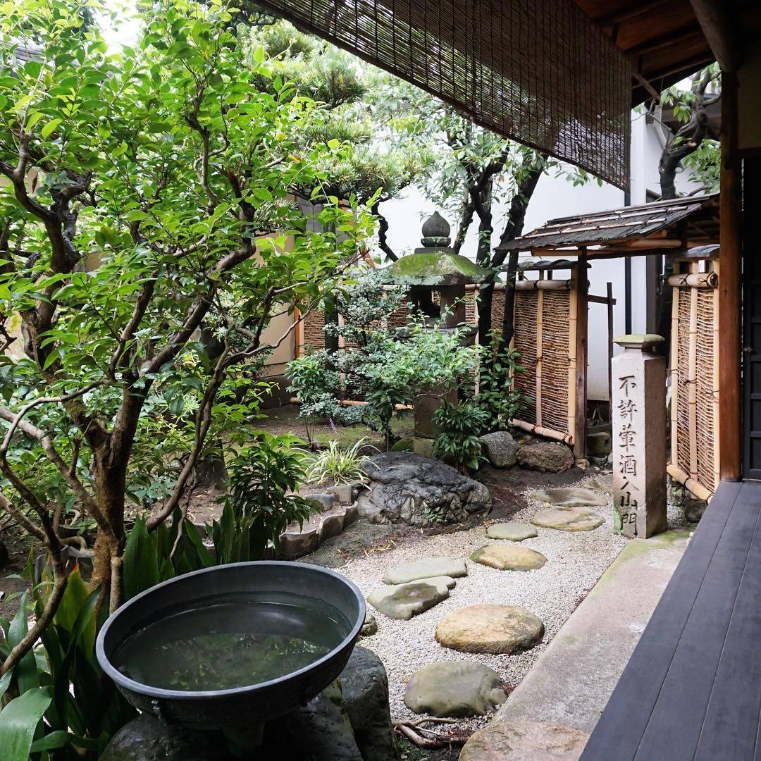 Japaneseinspired Courtyard
