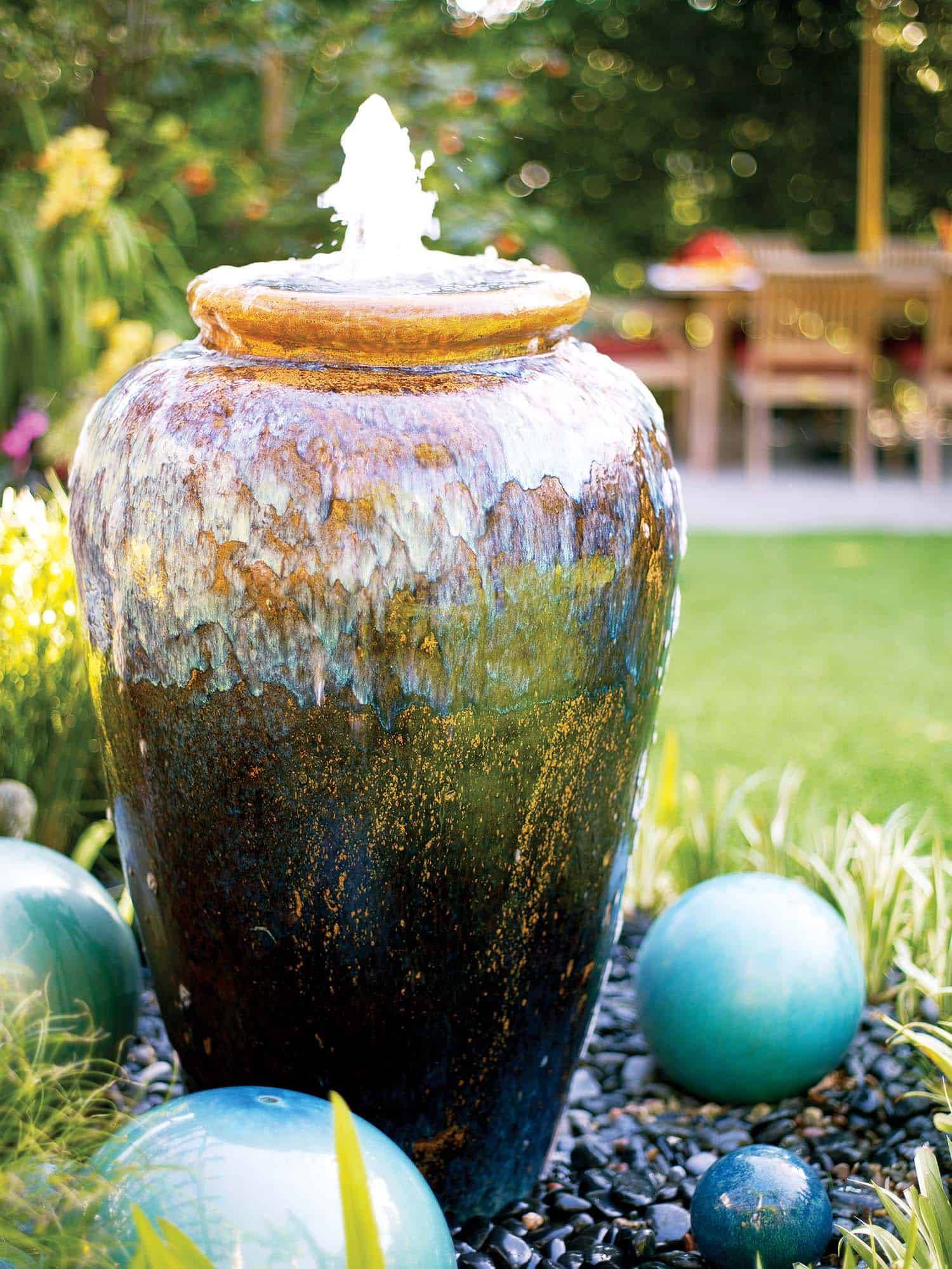 Upcycled Garden Fountain Ideas