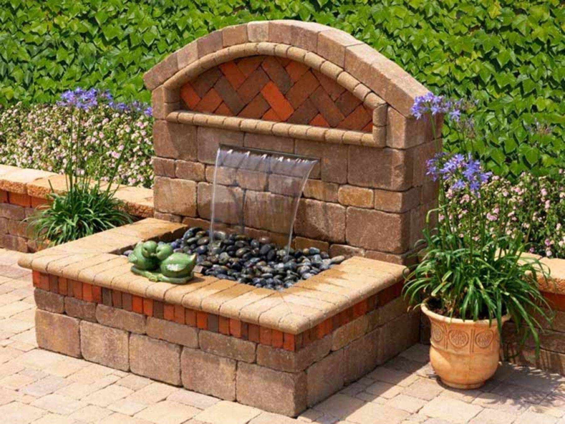 Outdoor Wall Fountain Ideas