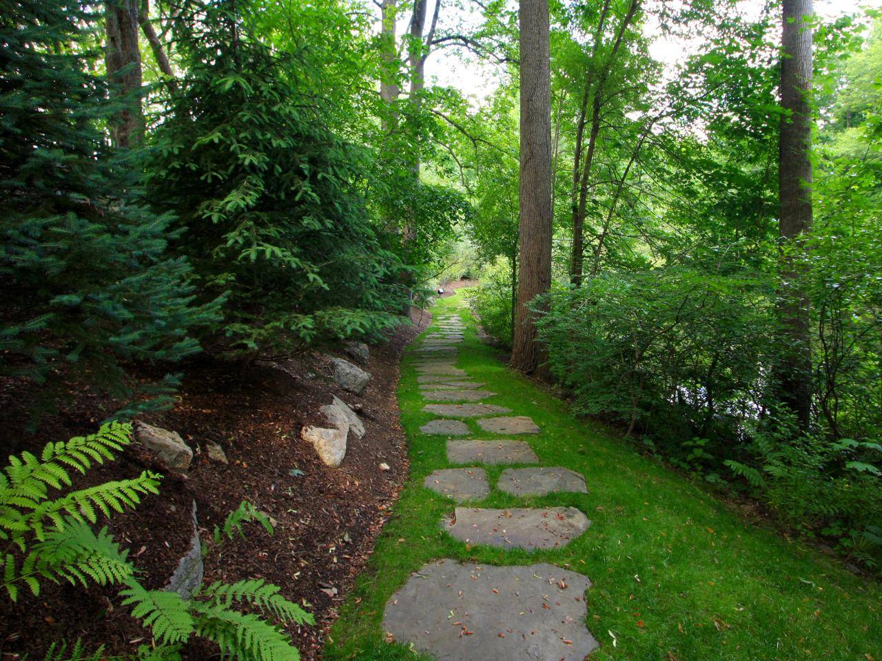 Stone Garden Paths
