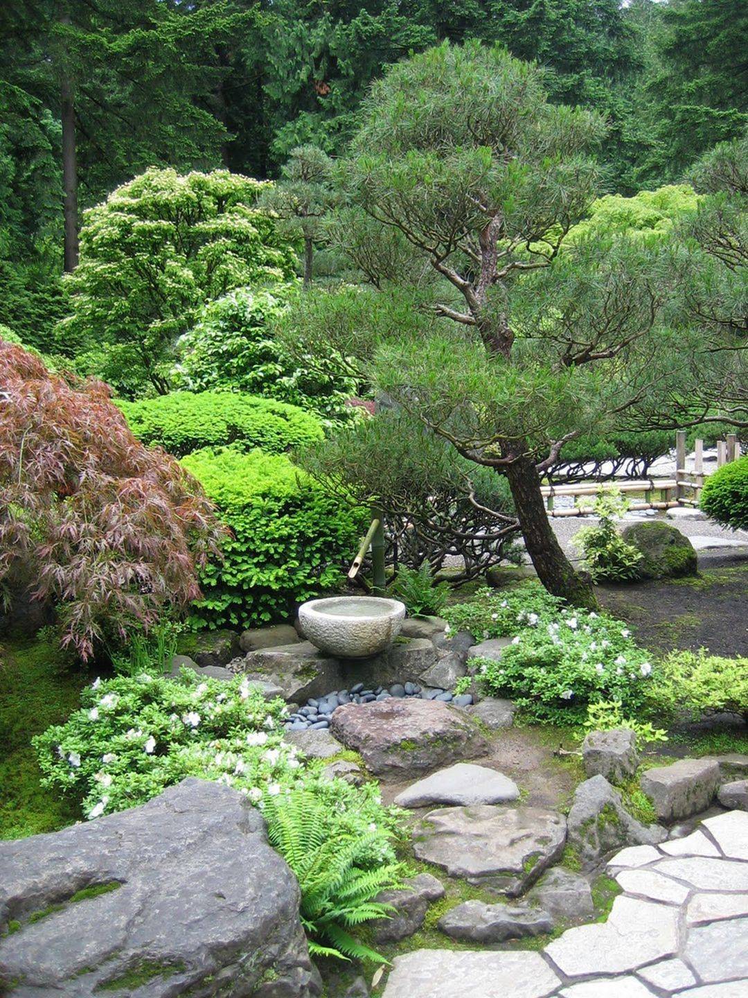 Unique Backyard Garden Water Feature Landscaping Ideas