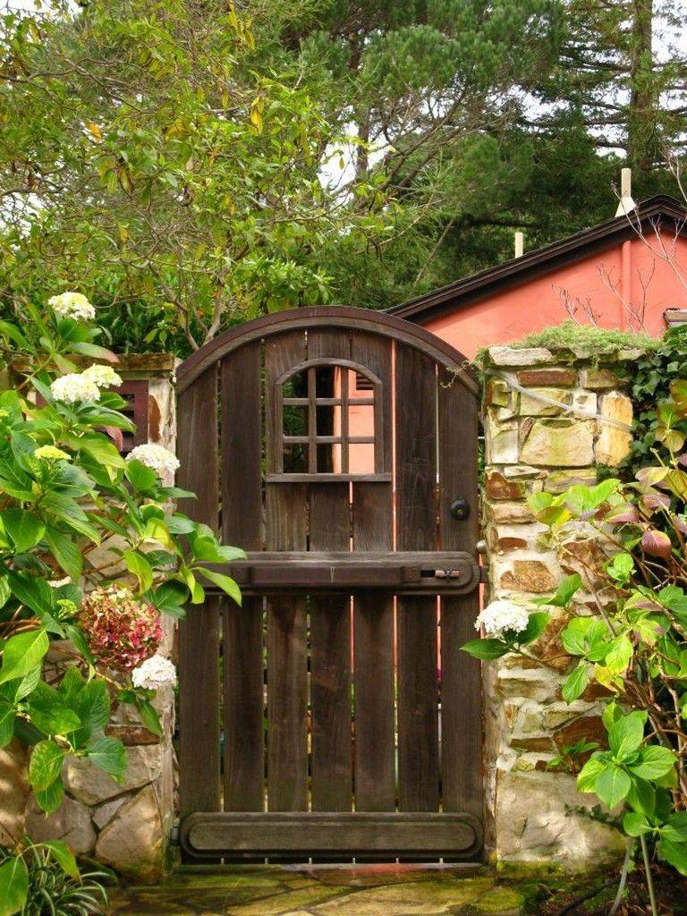 Fantastic Rustic Garden Gates Decor Ideas