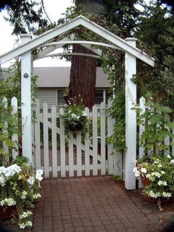 Gorgeous Garden Gates