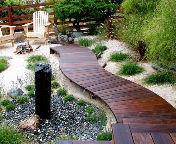 Creative And Clever Garden Path Ideas