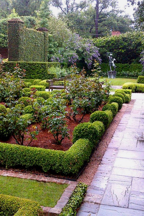 Large Gardens Estates Jo Alderson Phillips