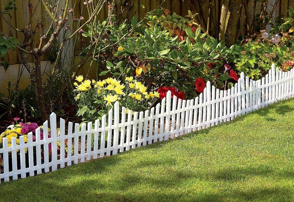 Stunning Landscape Fence Edging Home