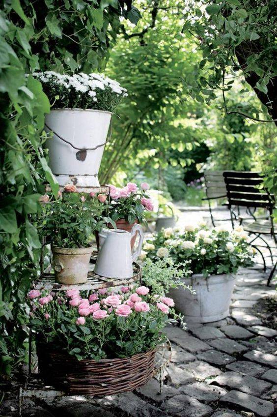 Diy Vintage Garden Decorations