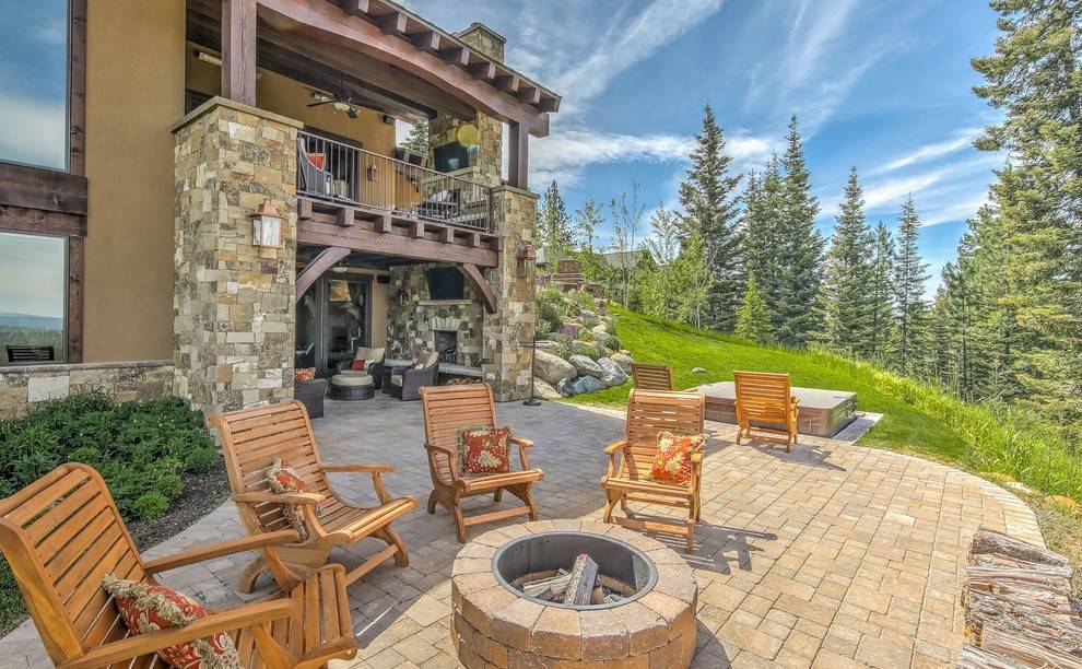 Incredible Rustic Patio Designs