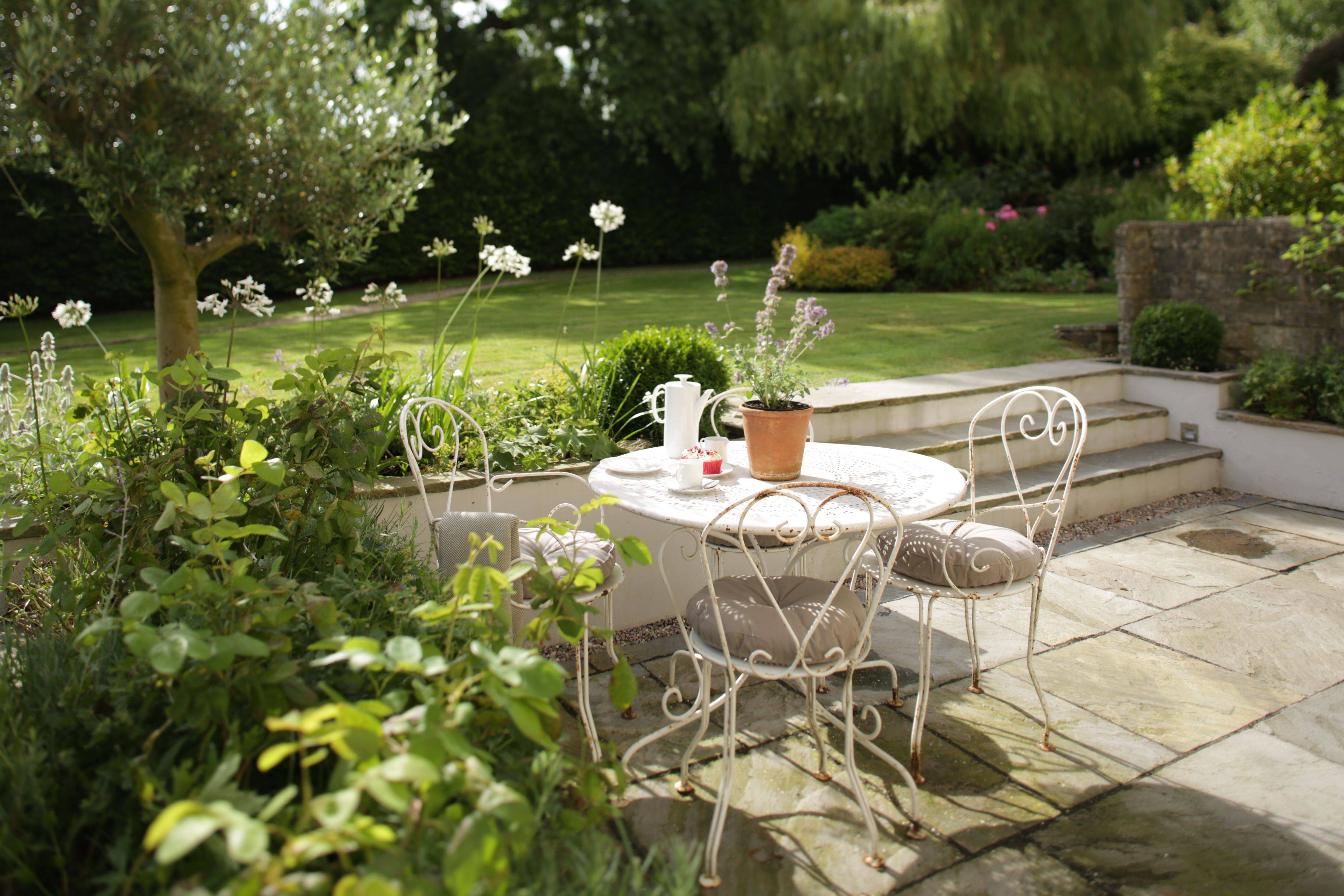 French Quarter Courtyard Designs Mediterranean Courtyard Garden Design