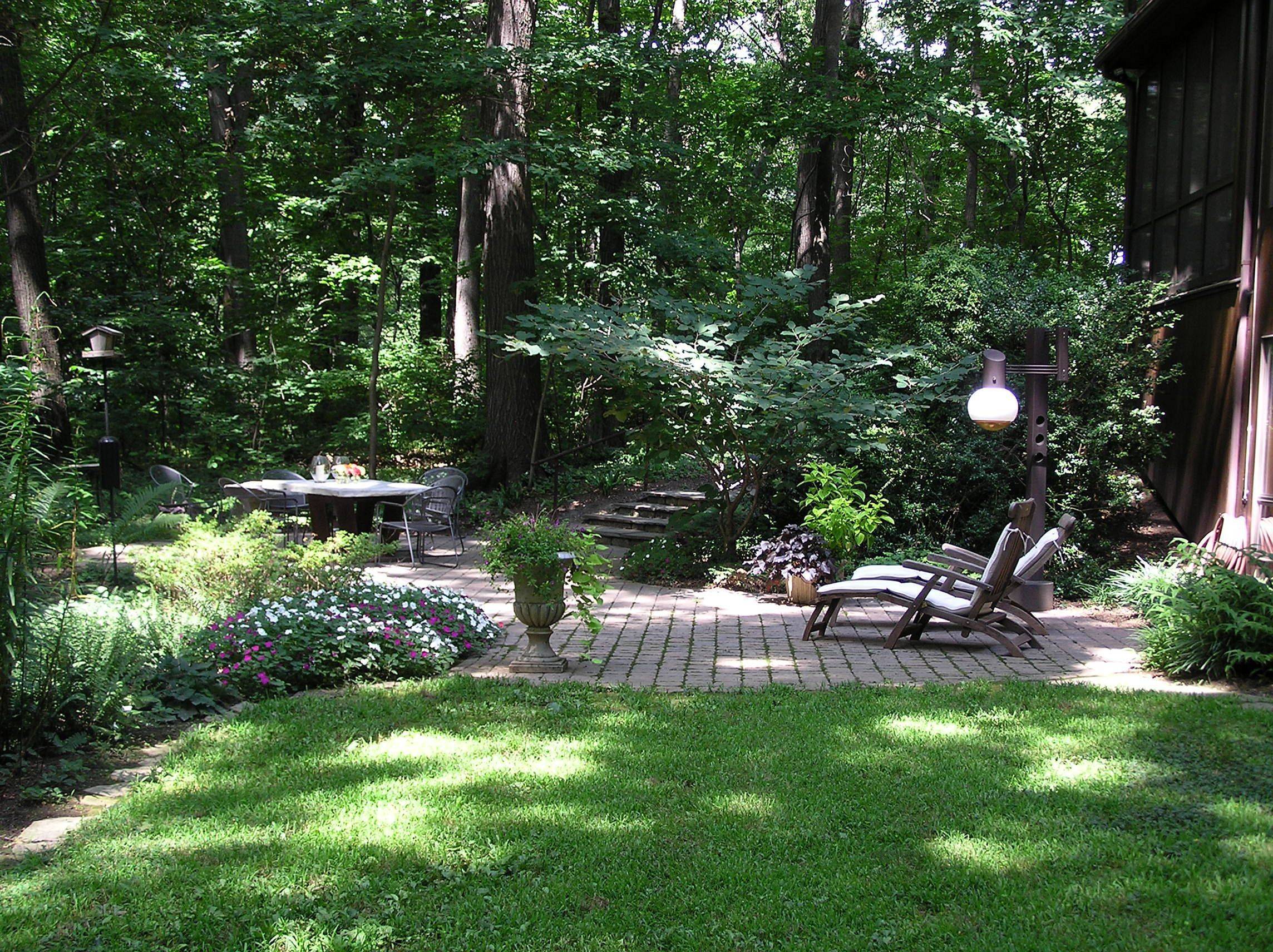 Astounding Woodland Garden Ideas Design