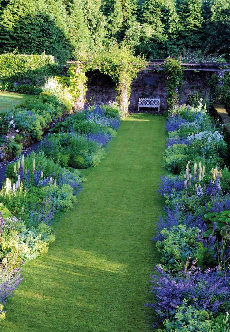 Beautiful Raised Flower Bed Stone Border
