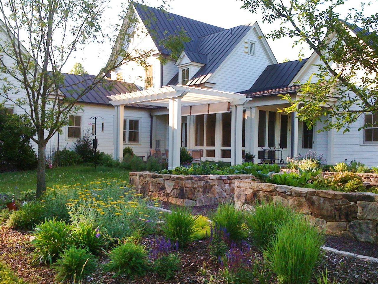 Low Maintenance Front Yard Landscaping Ideas