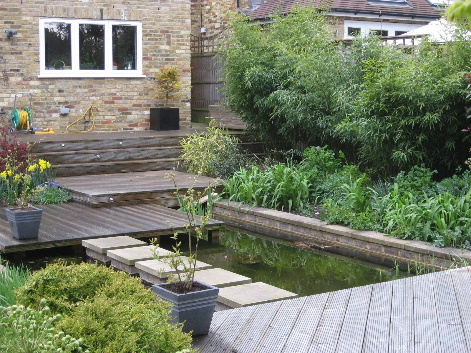 Small Sloping Gardens Garden Design