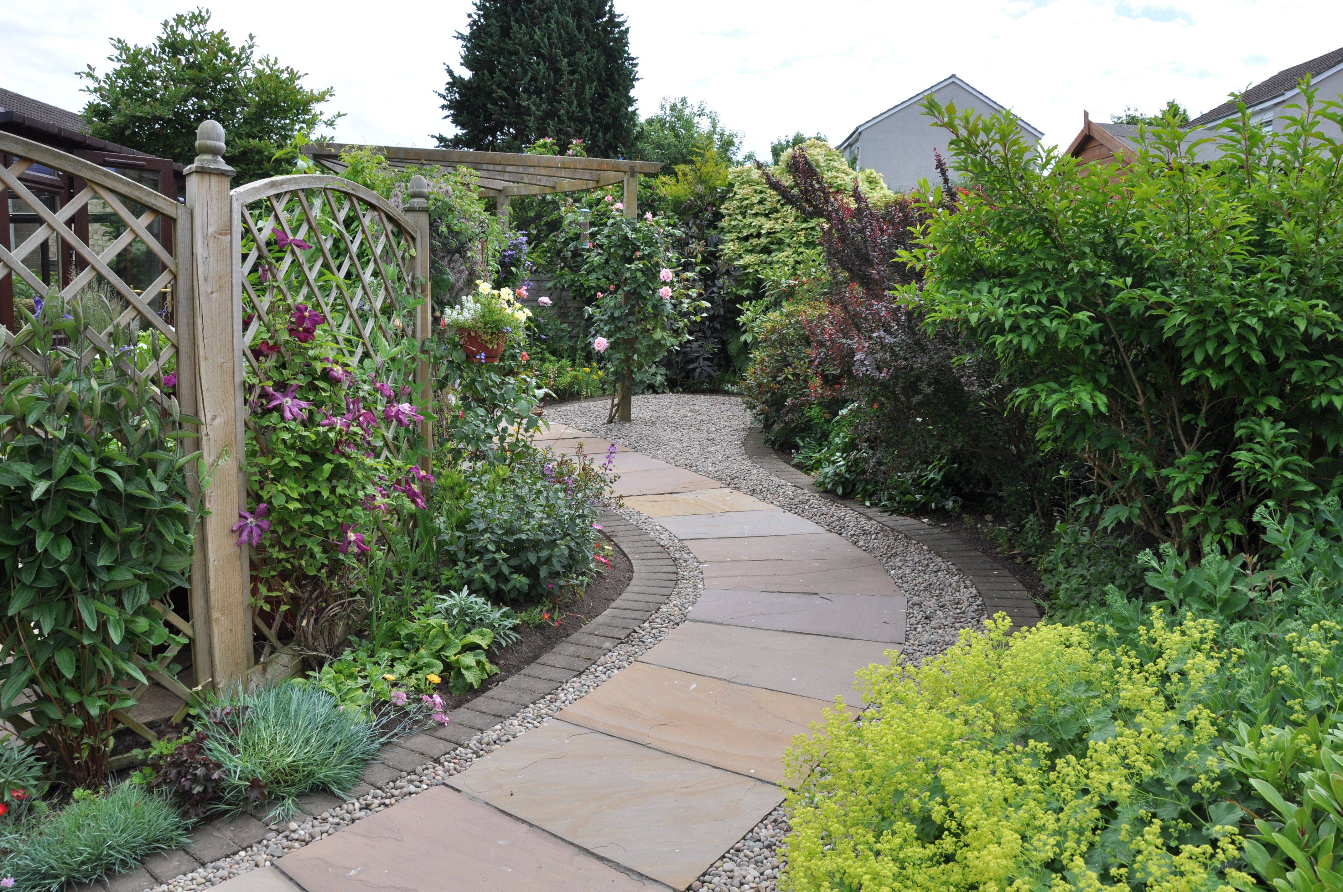 Curved And Straight Walkway Designs