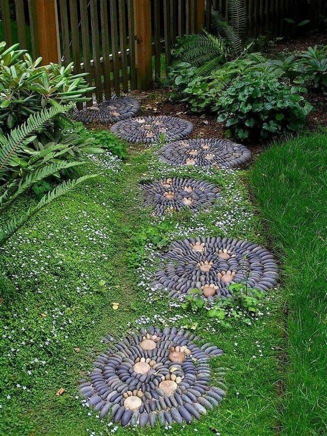 A Perfect Decorative Garden Stepping Stones