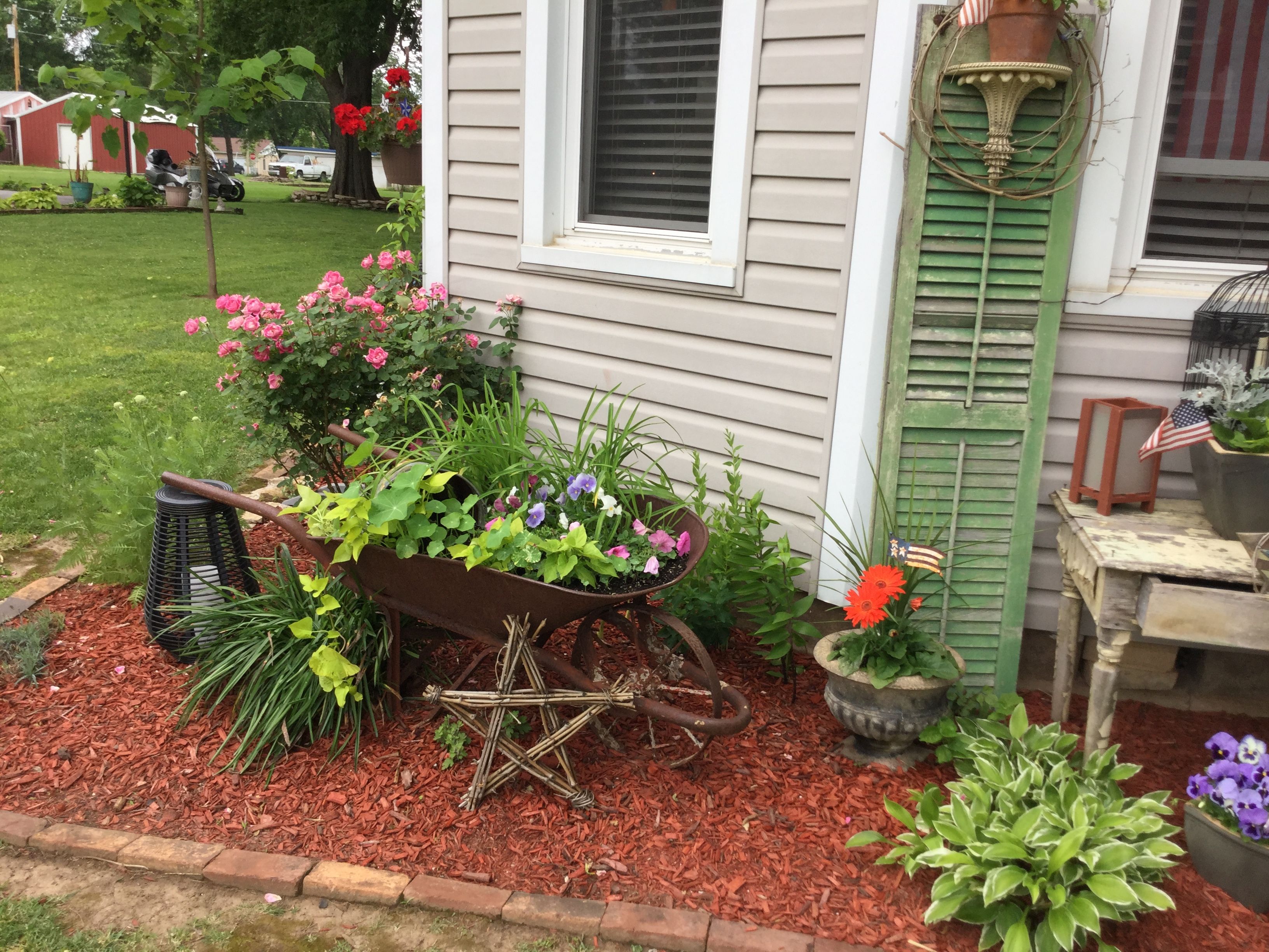 Best Wonderful Rustic Garden Decorations And Ideas Ceplukan