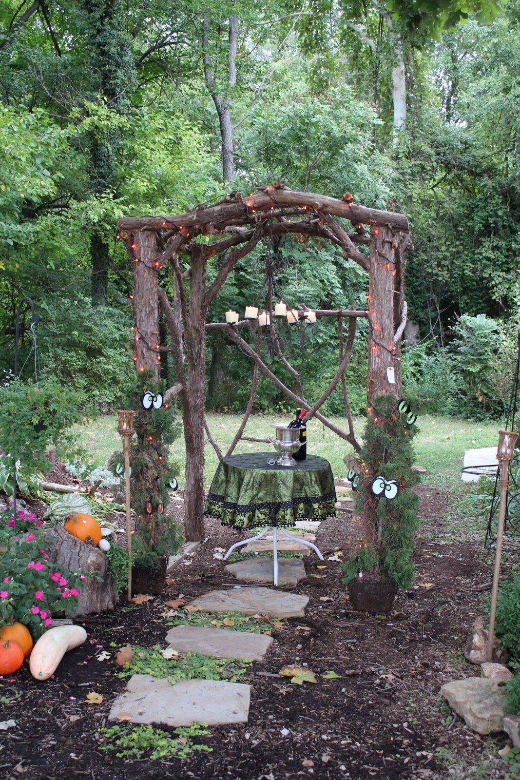 Custom Locust Arbor Garden
