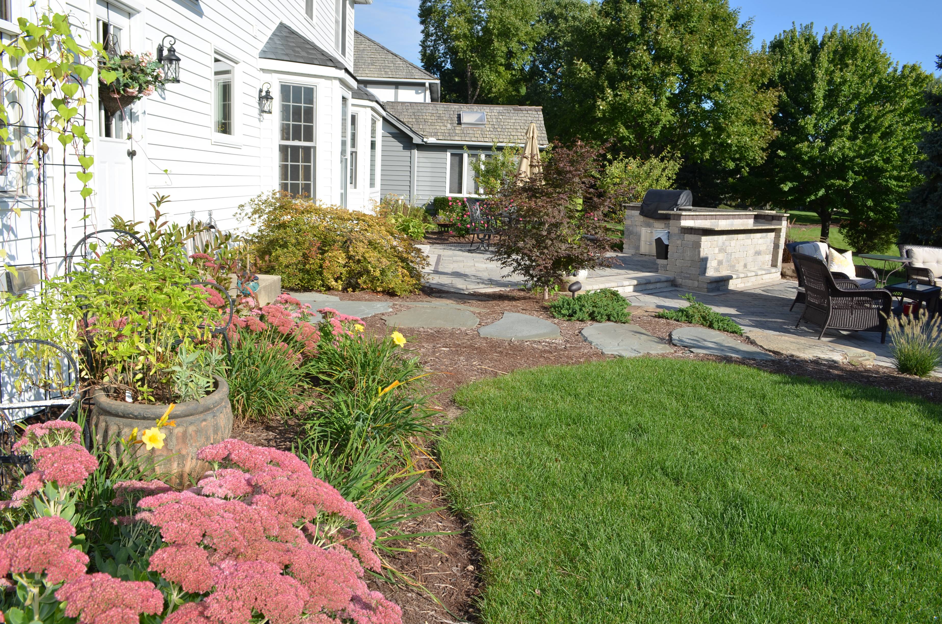 Awesome Low Maintenance Garden Paving