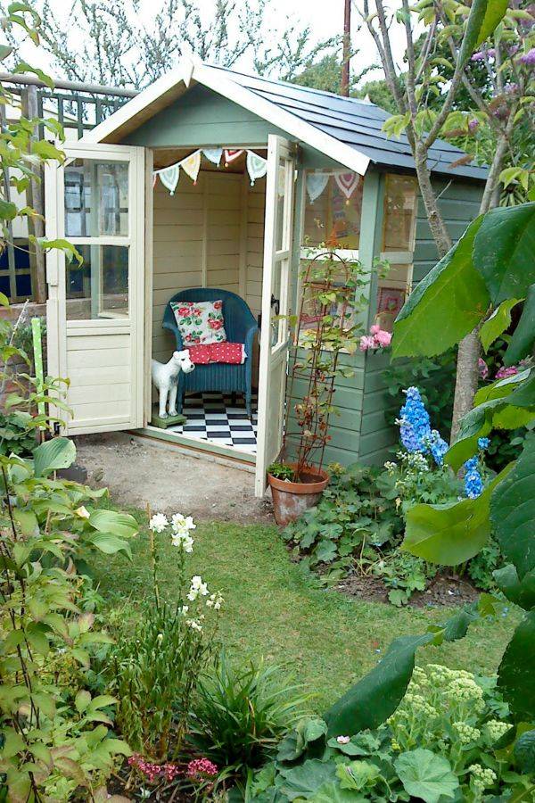 Lovely And Cute Garden Shed Design Ideas