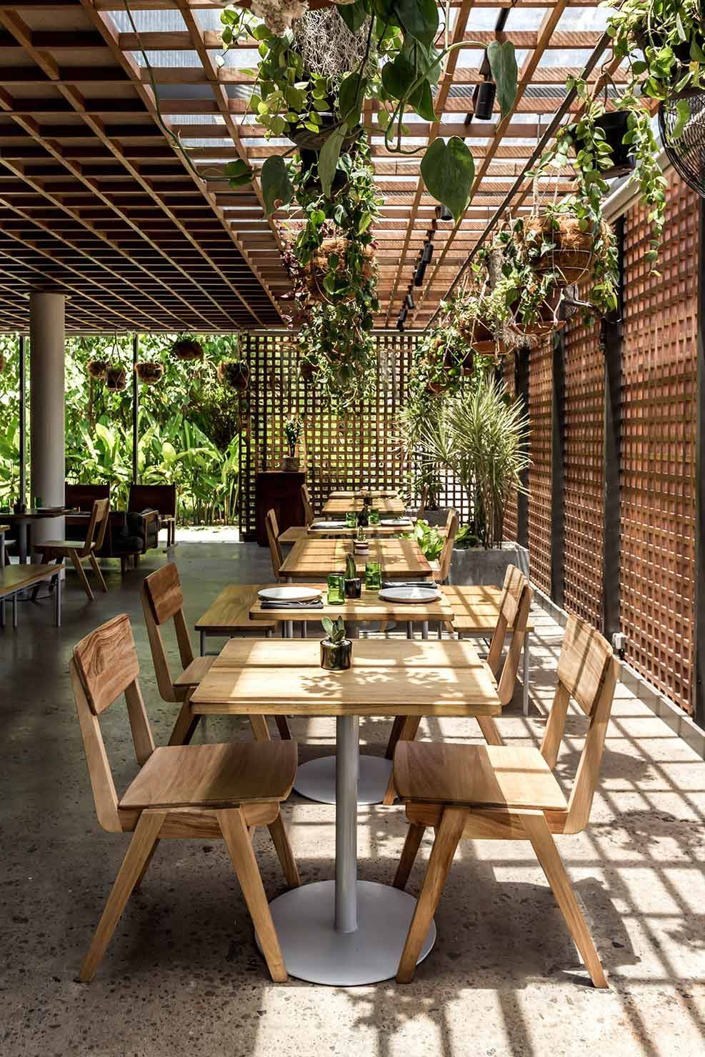 Inspiring Outdoor Bar Ideas