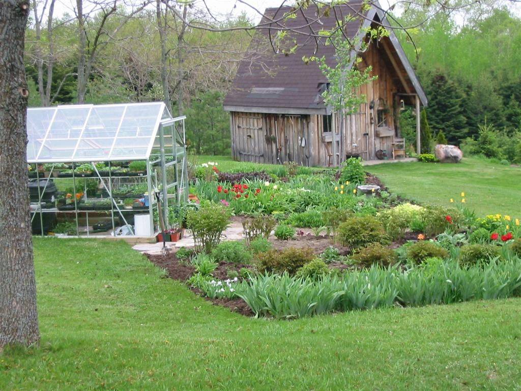 Cute Simple Tiny Patio Garden Ideas