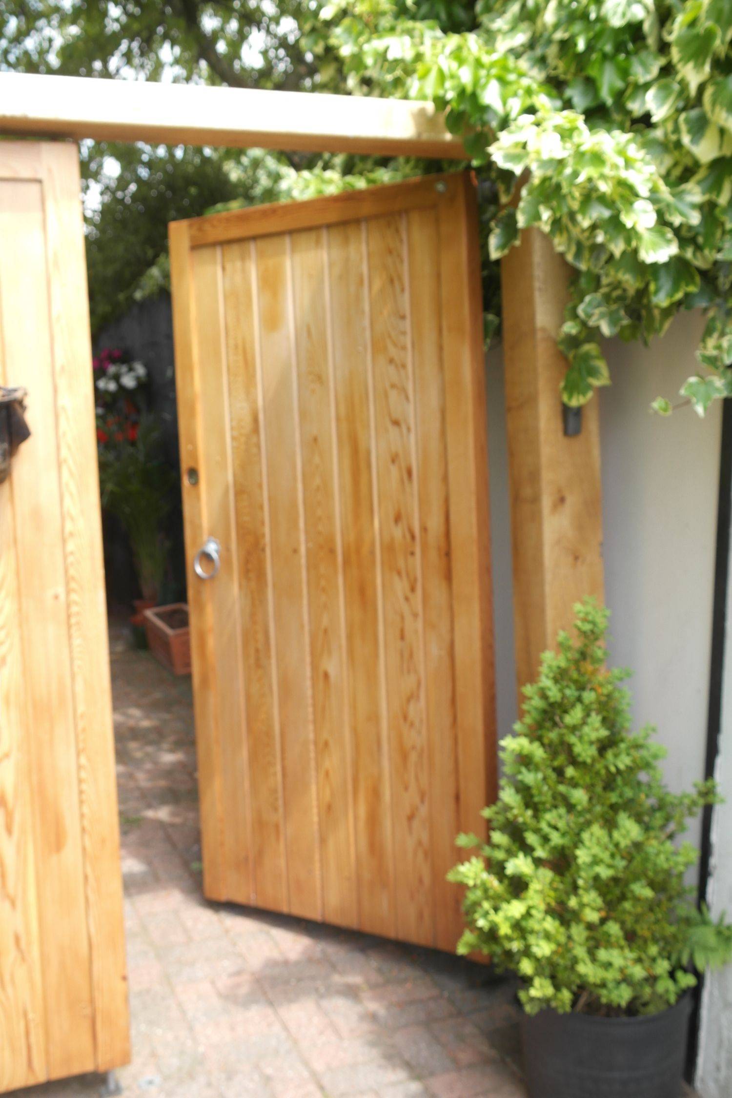 Custom Cedar Wooden Gates