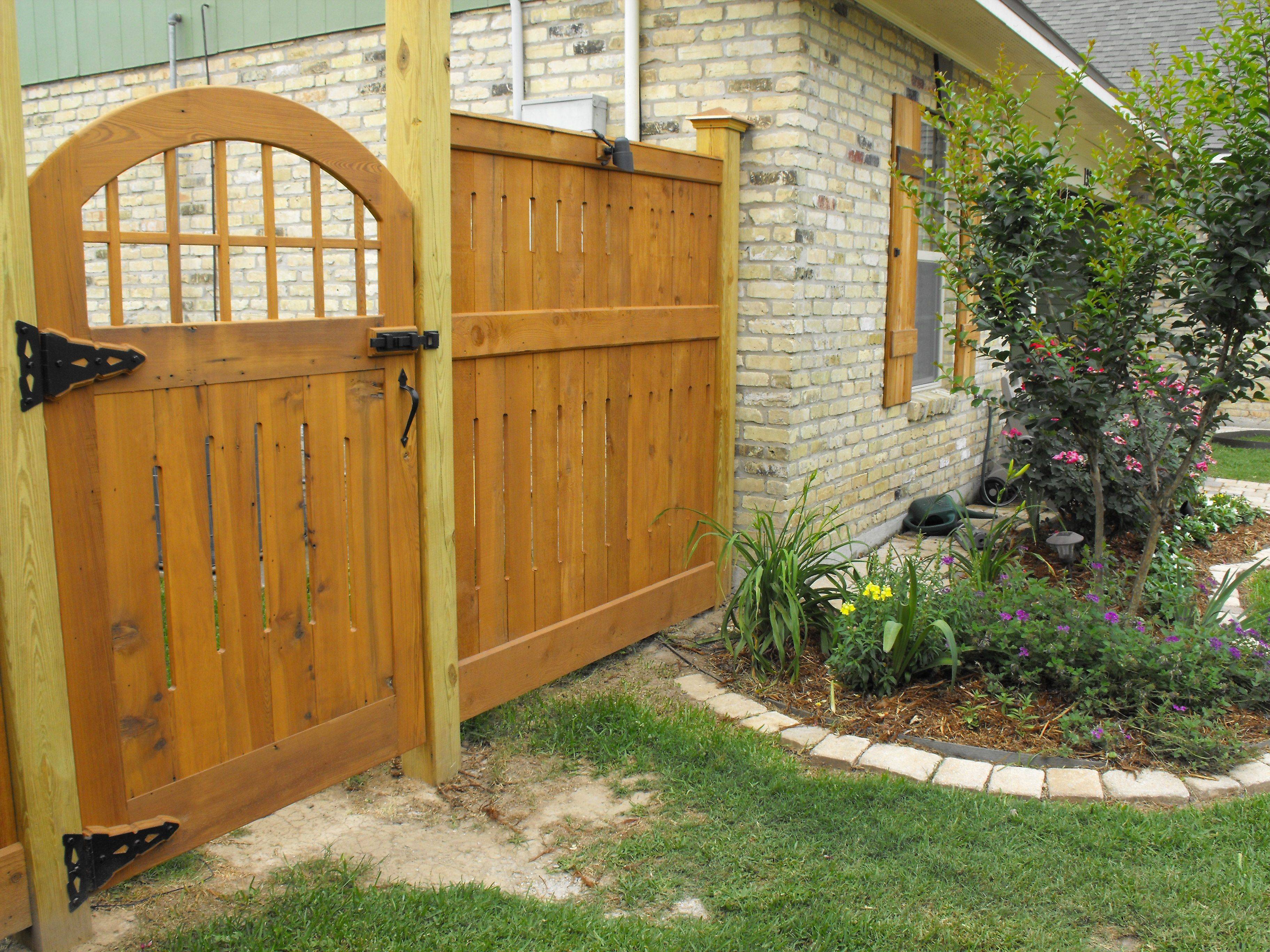 Garden Passages Simple Arched Top Side Gate
