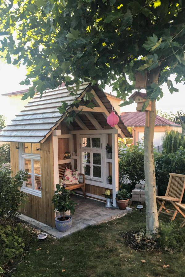 Lovely And Cute Garden Shed Design Ideas