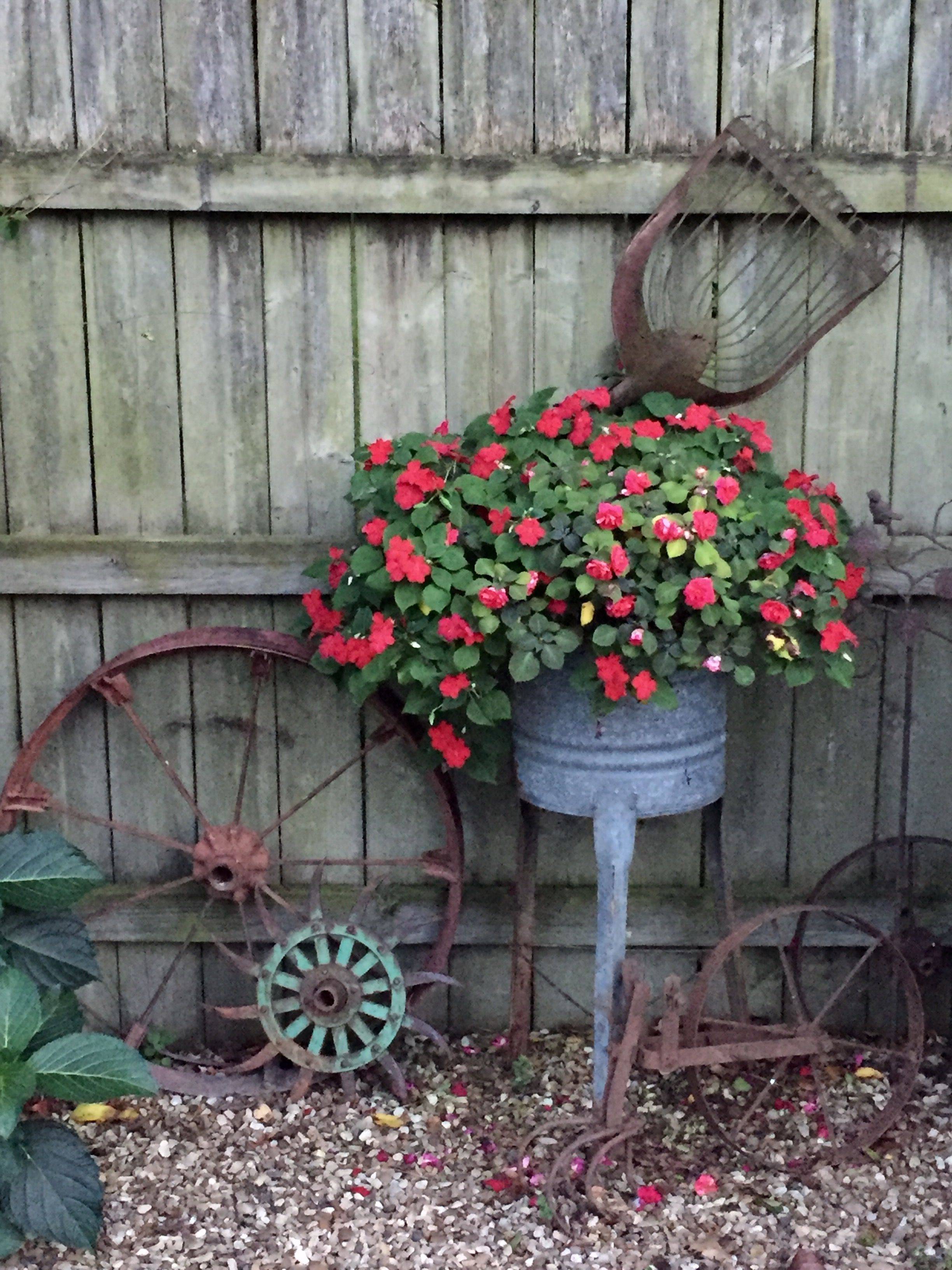 Best Vintage Garden Decor Ideas