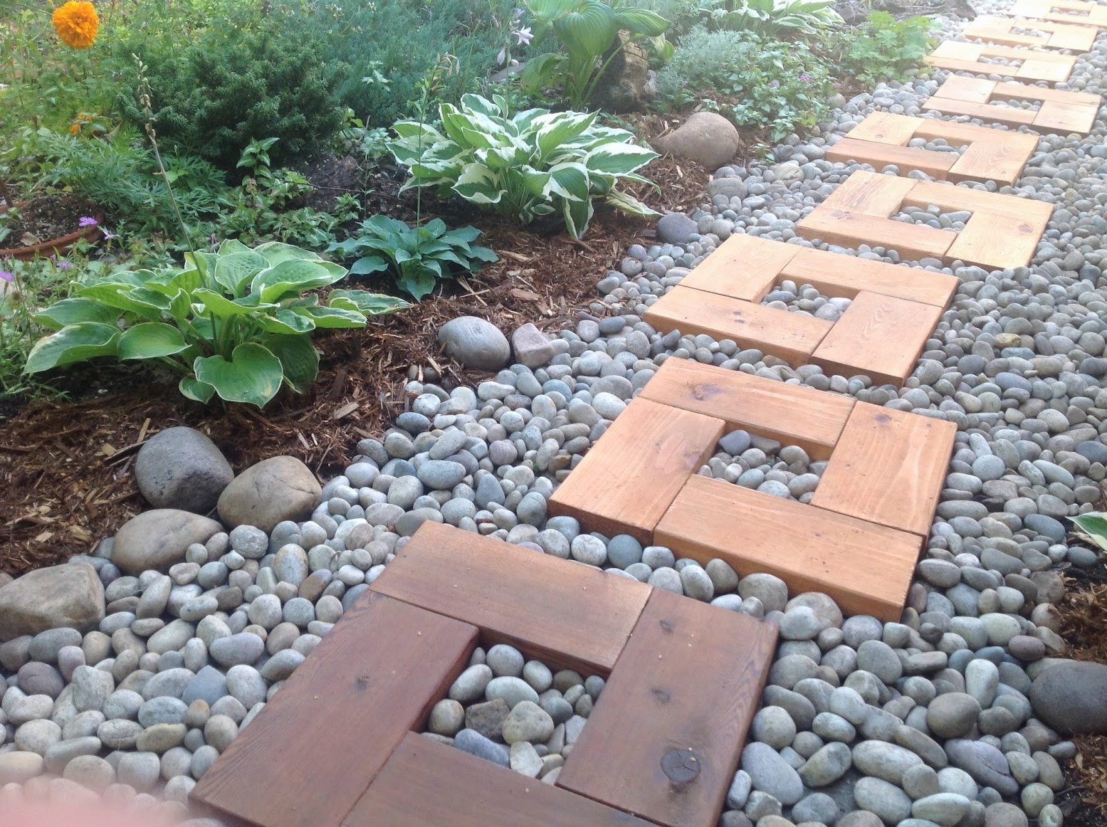 Inspiring Stepping Stones Pathway Ideas