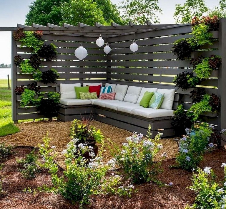 Glamour Privacy Landscaping