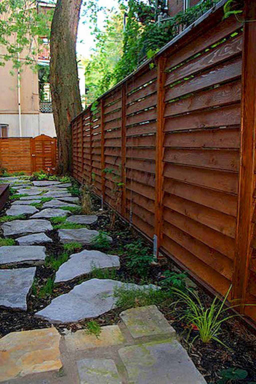 Simple And Cheap Privacy Fence Ideas Structhomecom