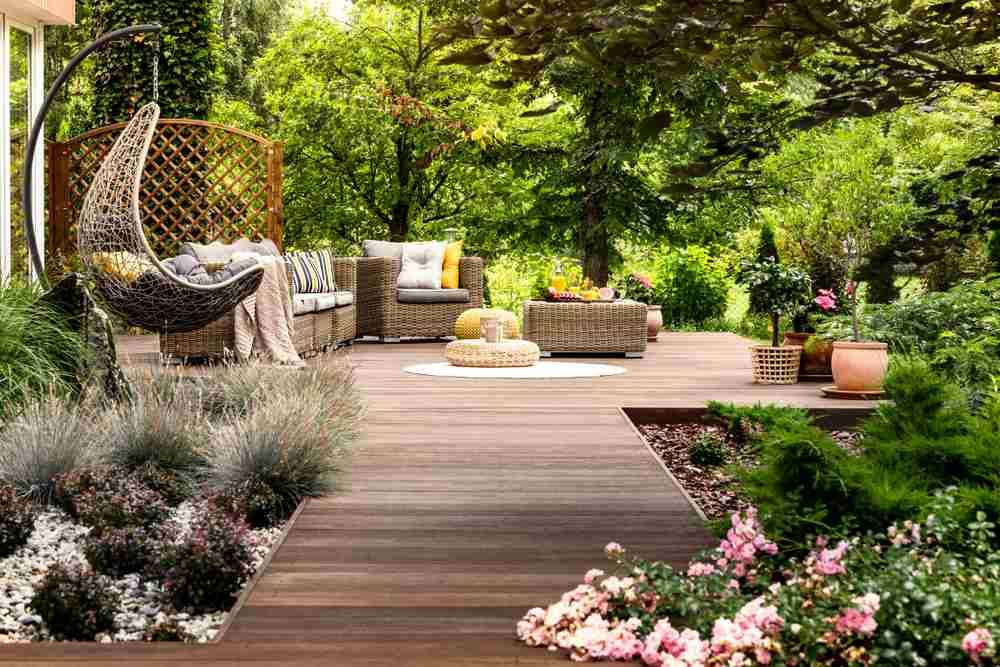Classic Connecticut Garden Traditional Home