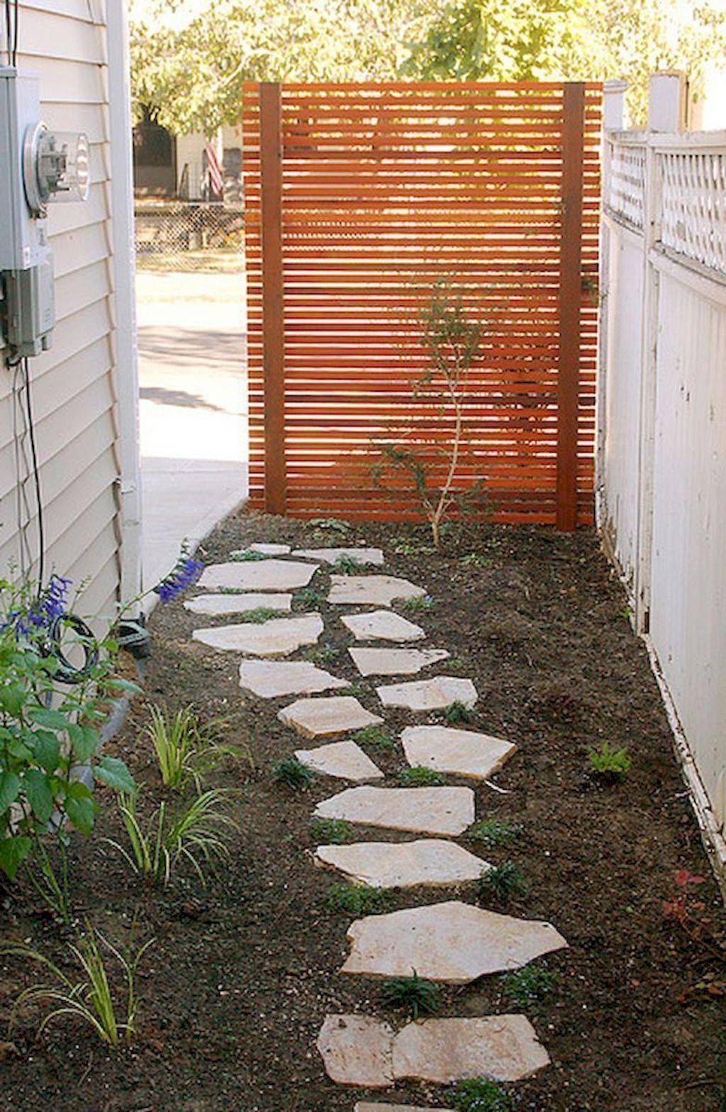 Gorgeous Backyard Privacy Fence Decor Ideas