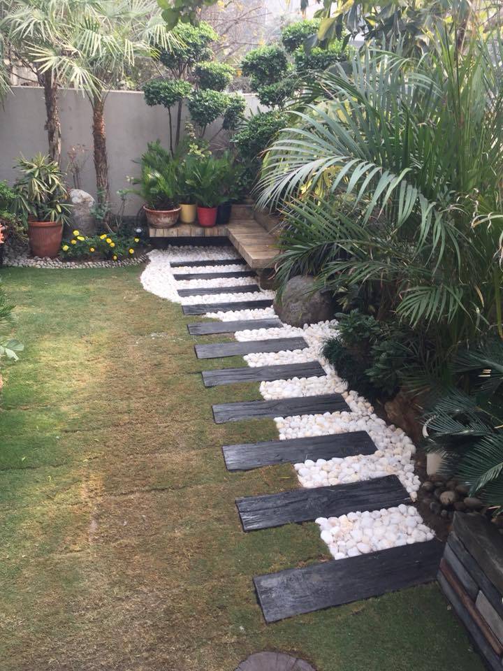 Nice Decoration Small Backyard Landscape Design