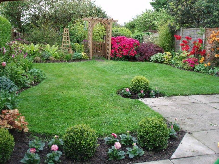 Small Square Backyard Landscaping Ideas Mystical Designs And Tags