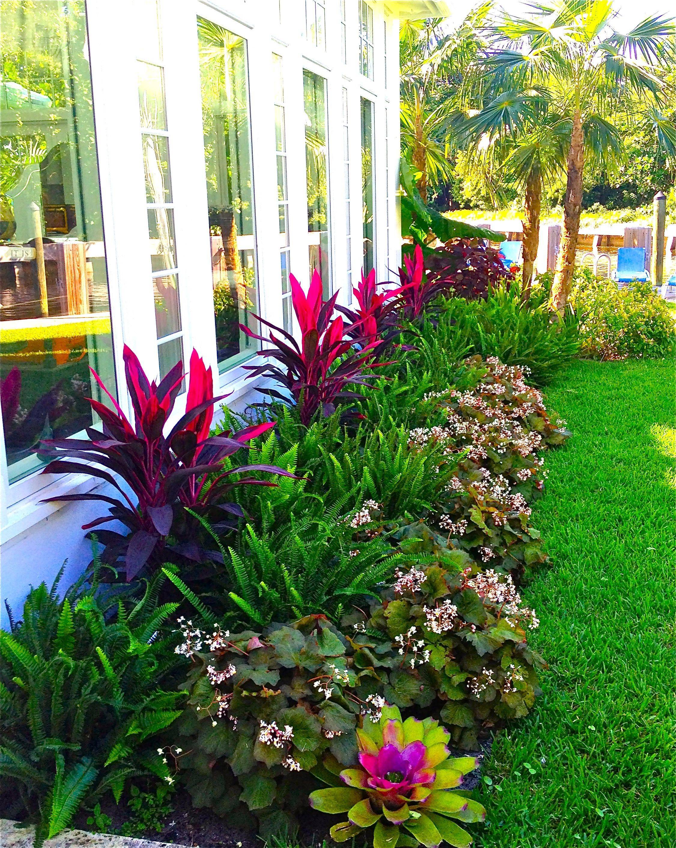 Amazing And Beautiful Tropical Garden Ideas