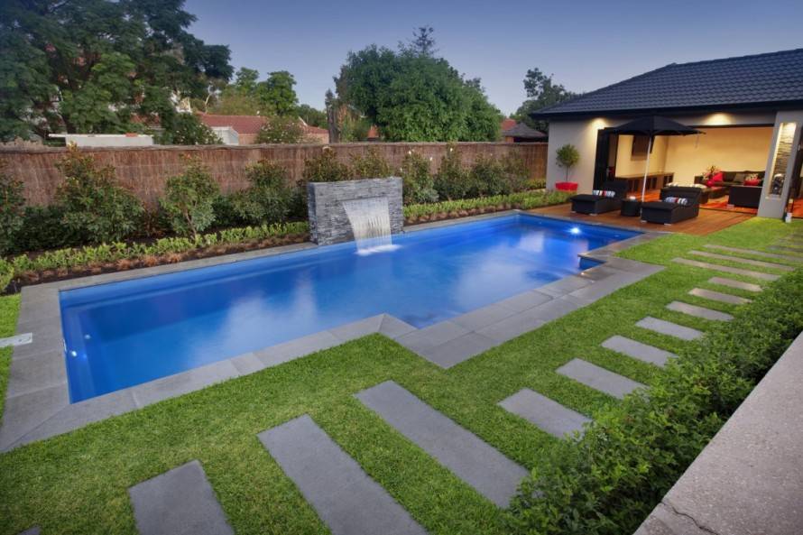 Awesome Backyard Swimming Pools Design Ideas