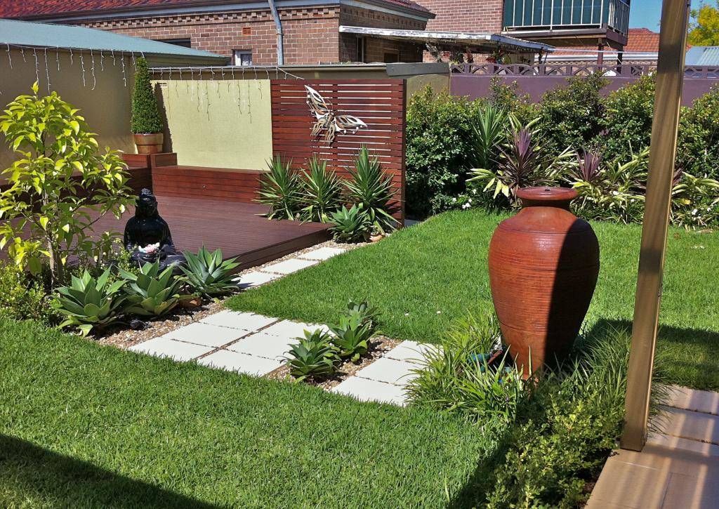 The Inner Circle Reviving Charm Small Courtyard Gardens