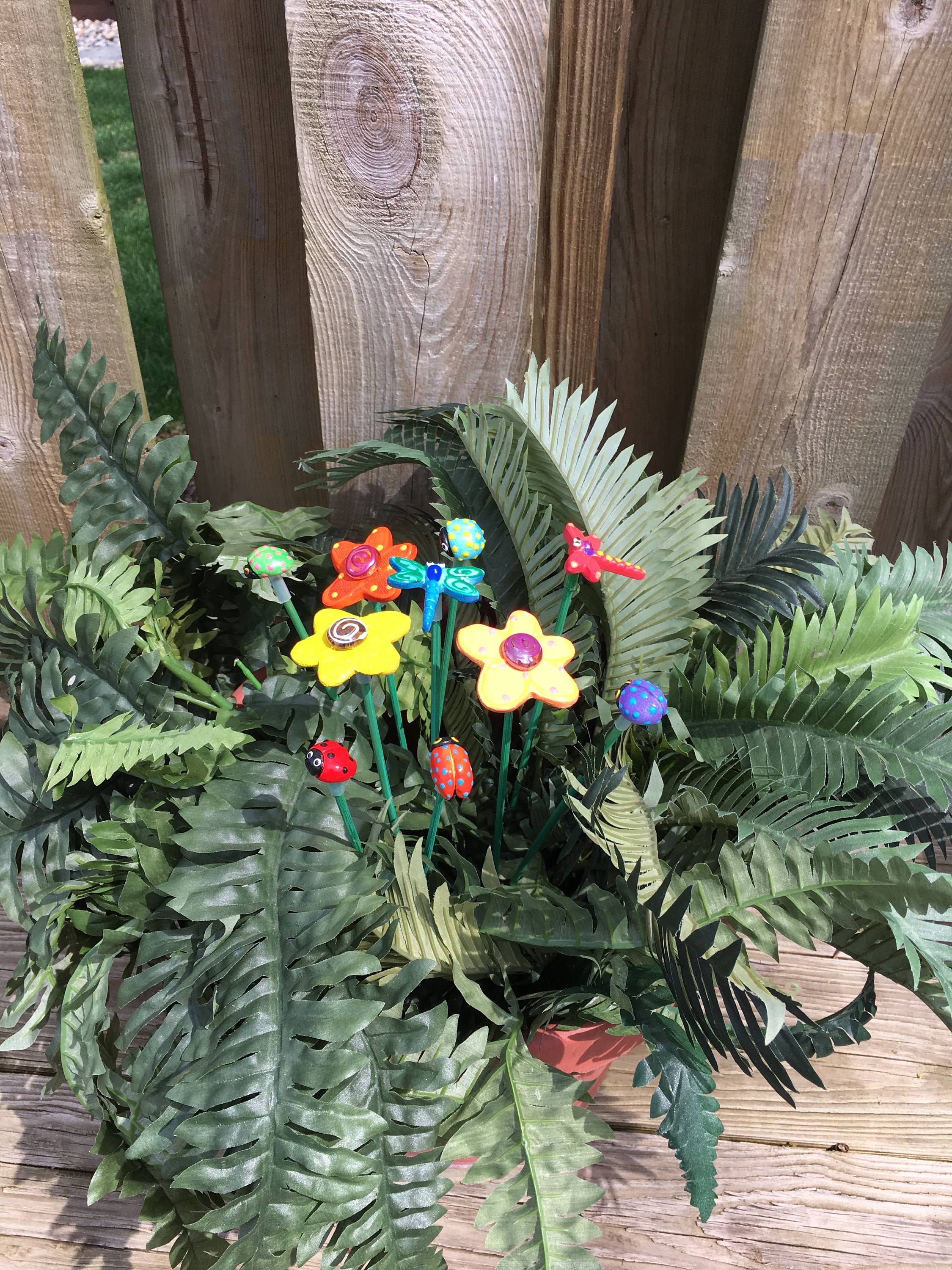 Garden Fun Metal Flower Garden Stakes