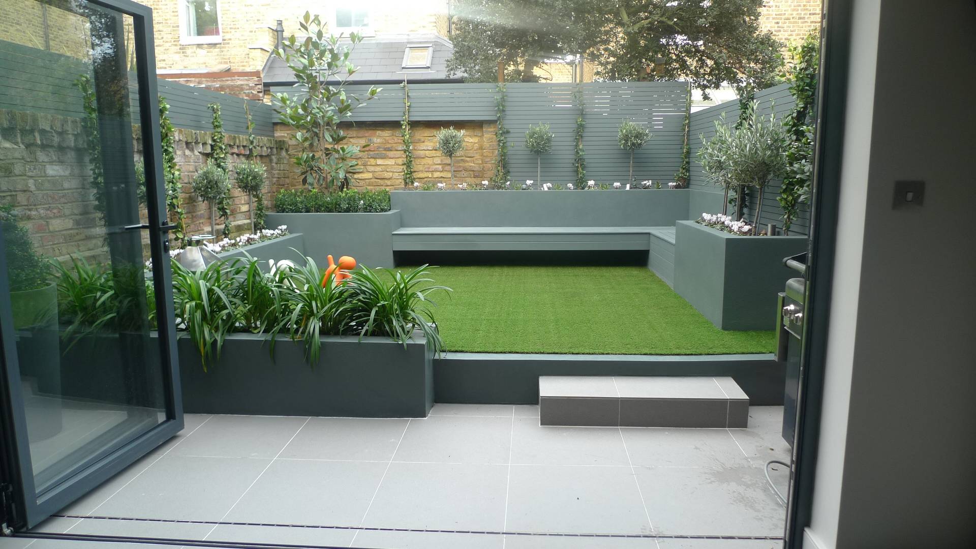 Modern Small Low Maintenance Garden Fake Grass Grey
