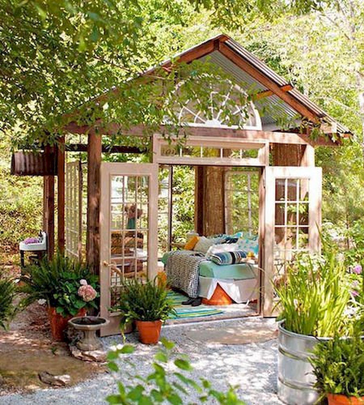 Tiny Garden Room Ideas