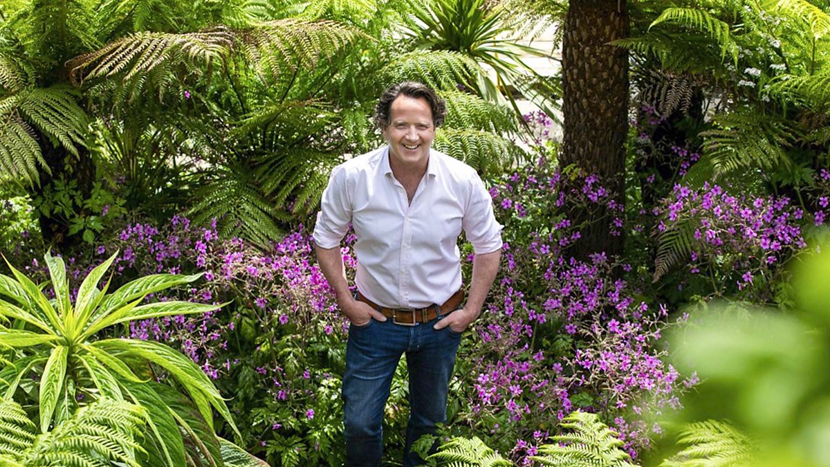 Diarmuid Gavin International Garden Designer Ian Barker Gardens