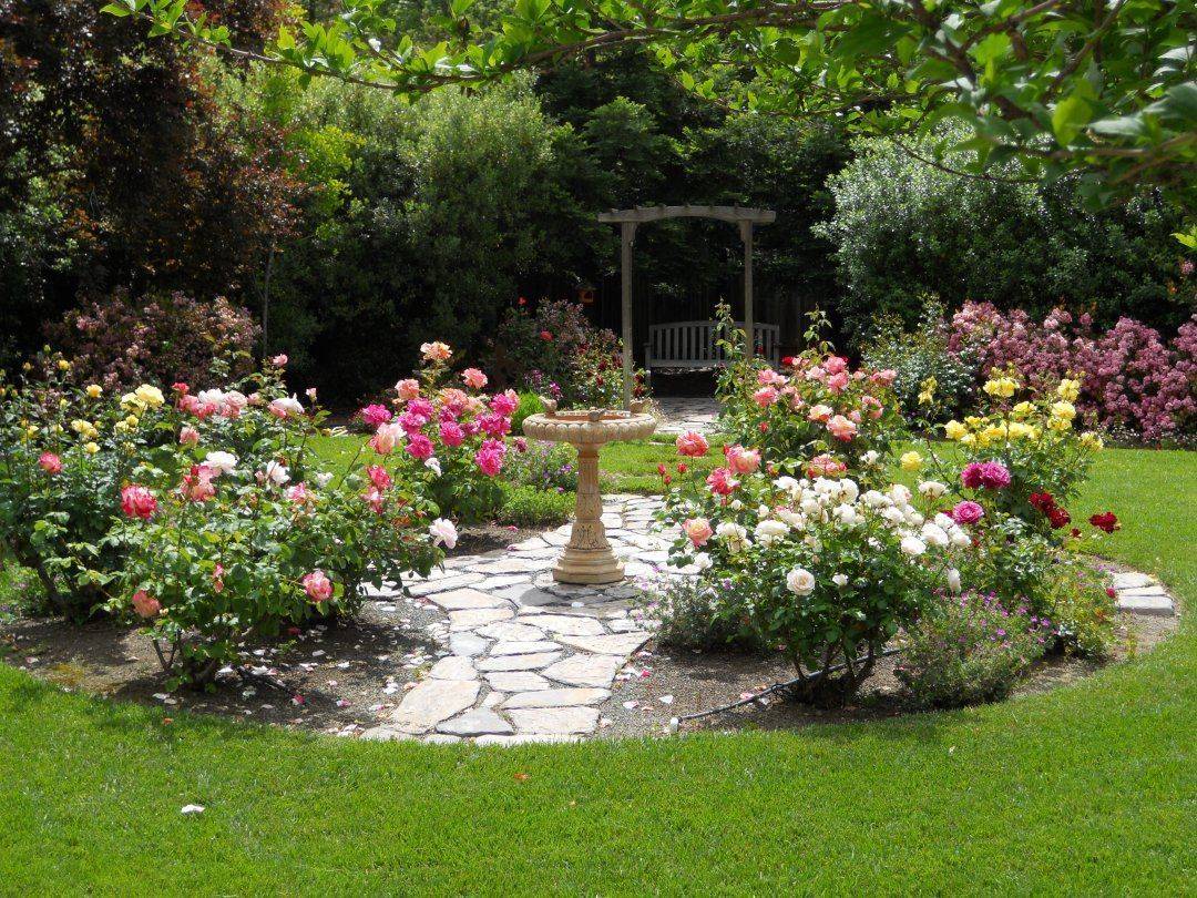 Stunning Small Flower Gardens