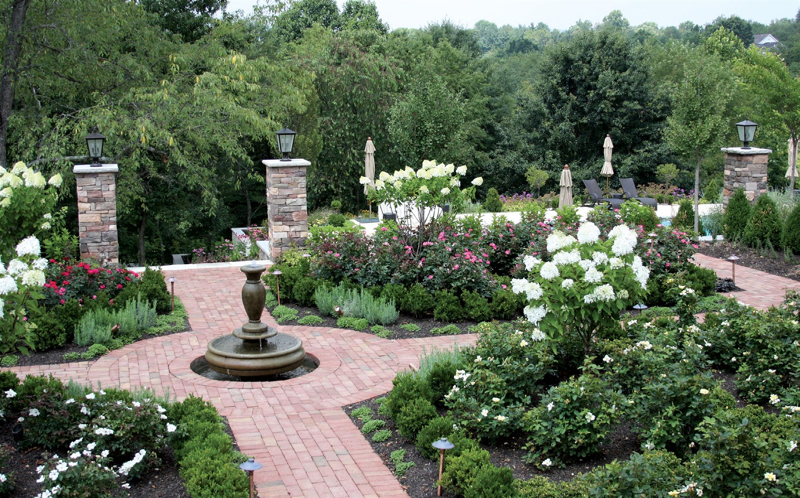 Britishinspired Courtyard Courtyard Gardens Design