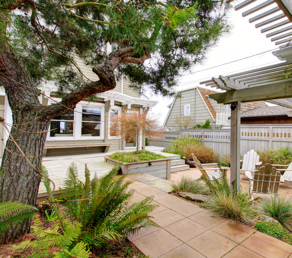Multi Level Linear Garden Hertfordshire