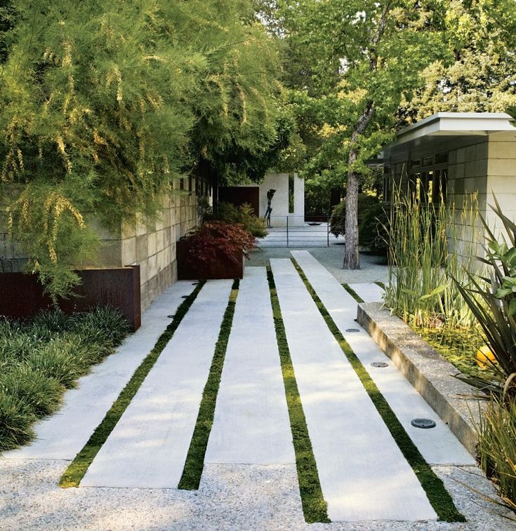 Multi Level Linear Garden Hertfordshire